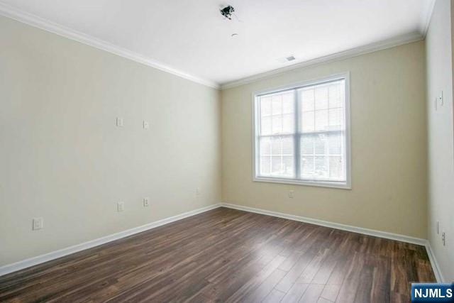 55 E Emerson Plaza 203