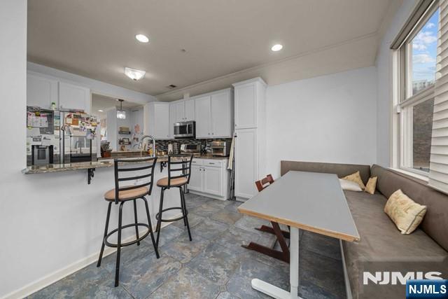 397 Kingston Court