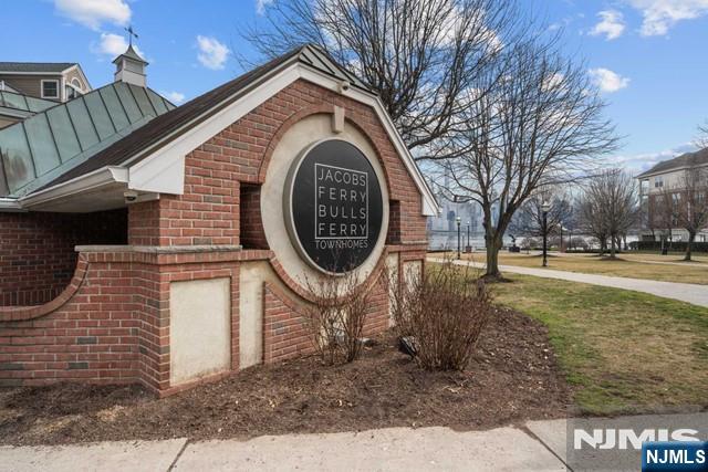 397 Kingston Court