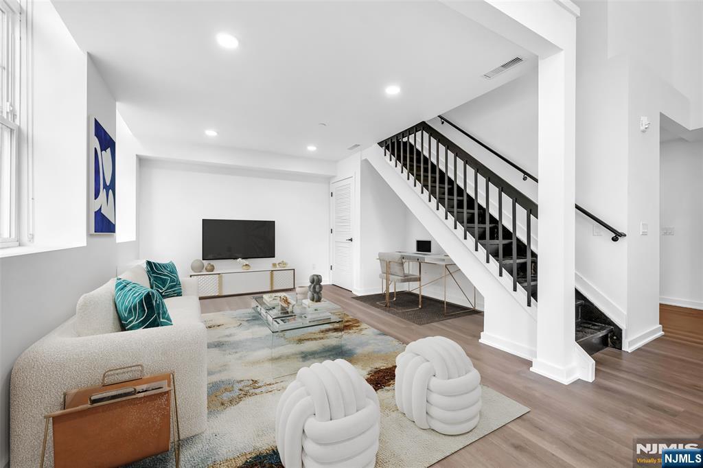 315 Railroad Avenue 101
