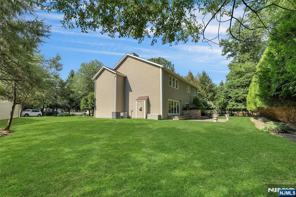 782 Tiffany Avenue