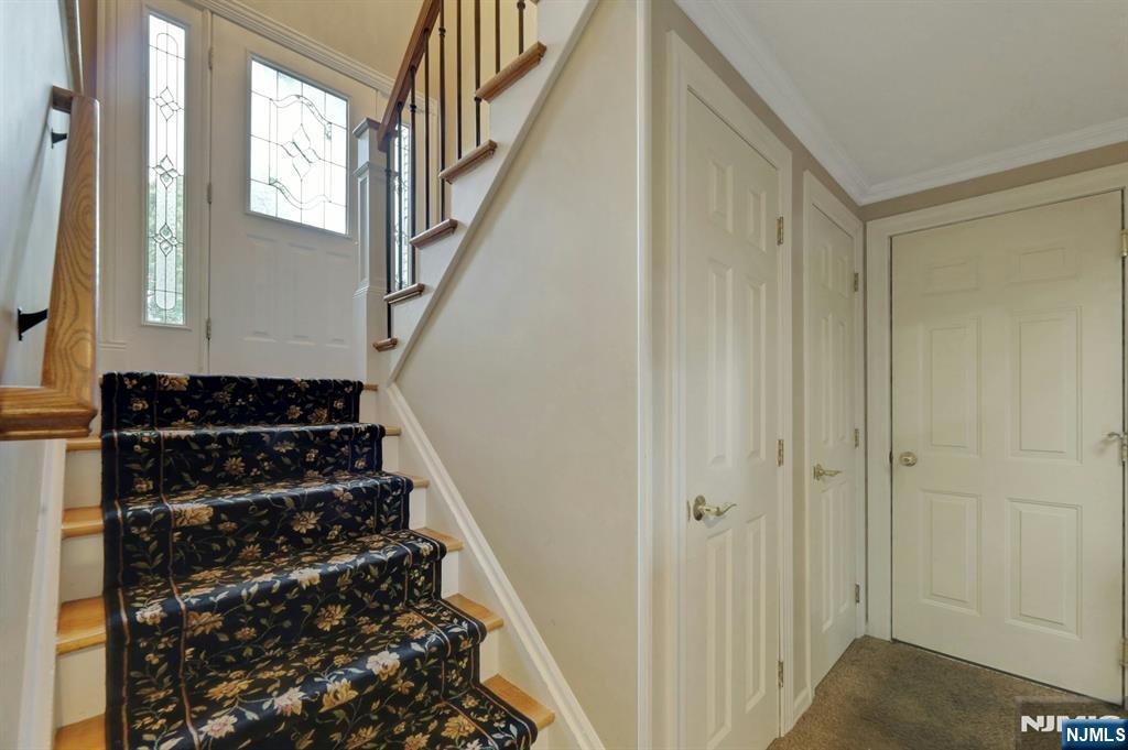 33 Hurlbut Street