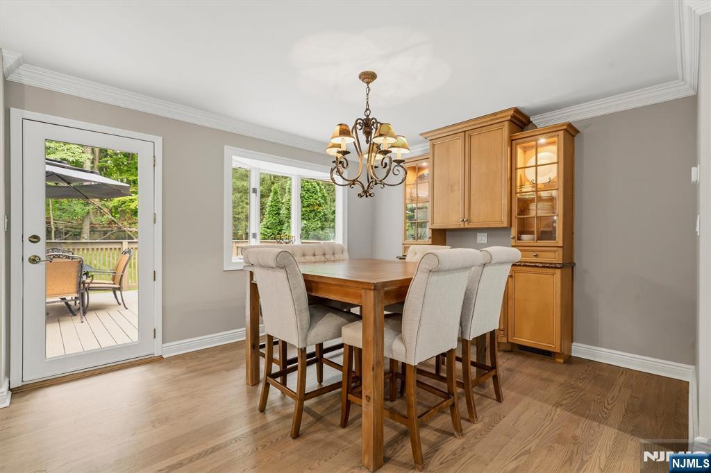 7 Ravine Drive