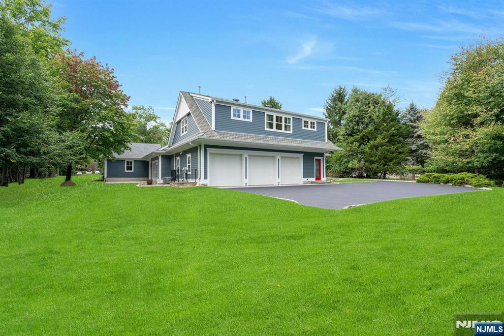 21 Crescent Avenue
