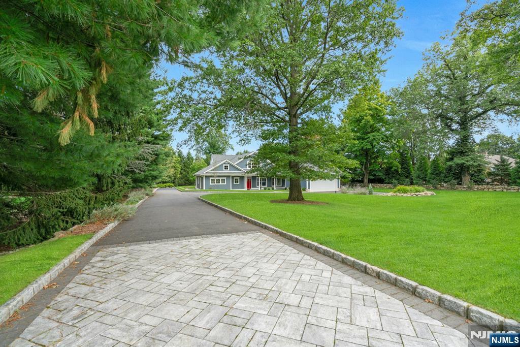 21 Crescent Avenue