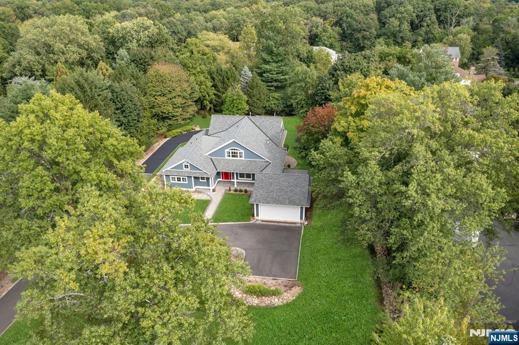 21 Crescent Avenue