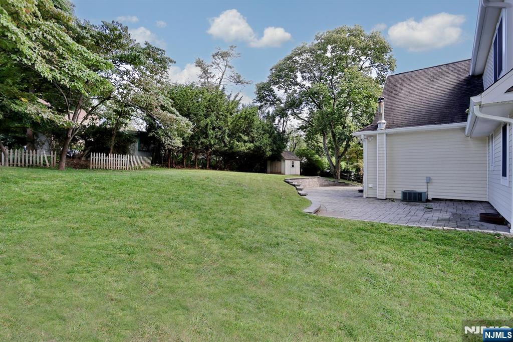 8 Le Roy Place