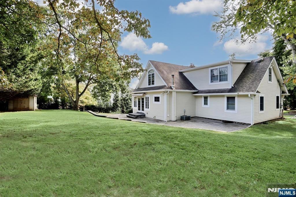 8 Le Roy Place