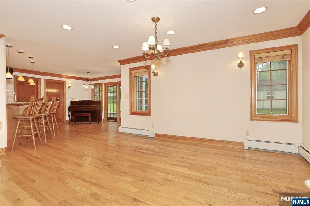 8 Le Roy Place