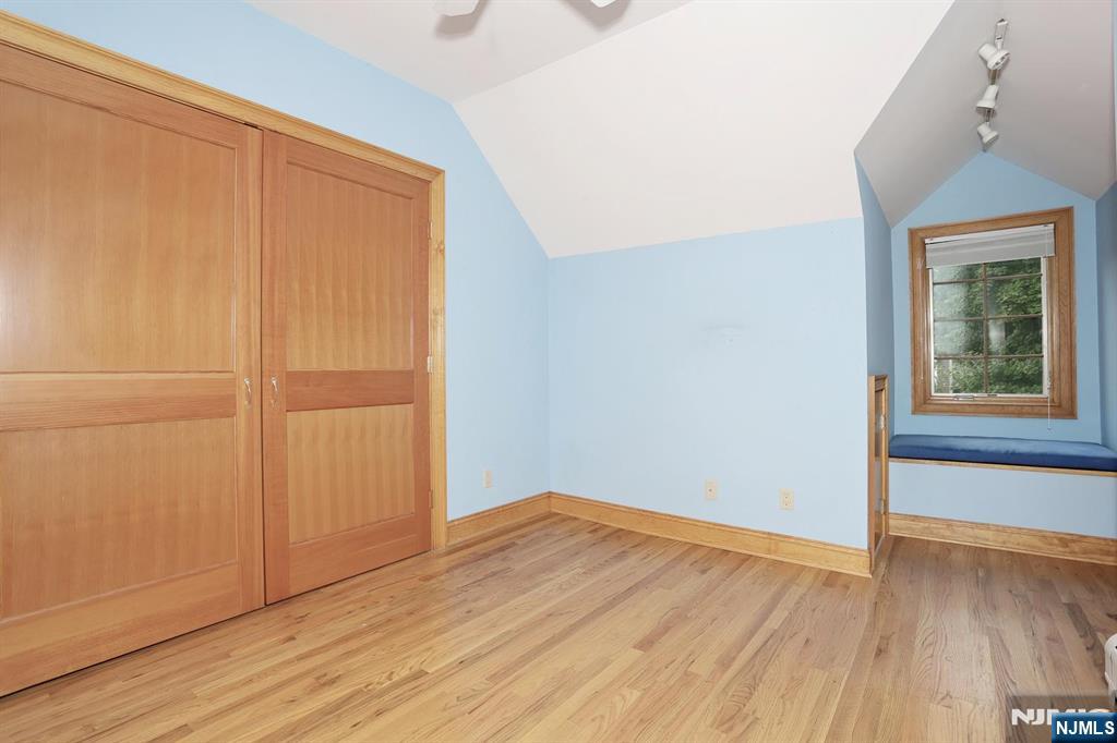 8 Le Roy Place