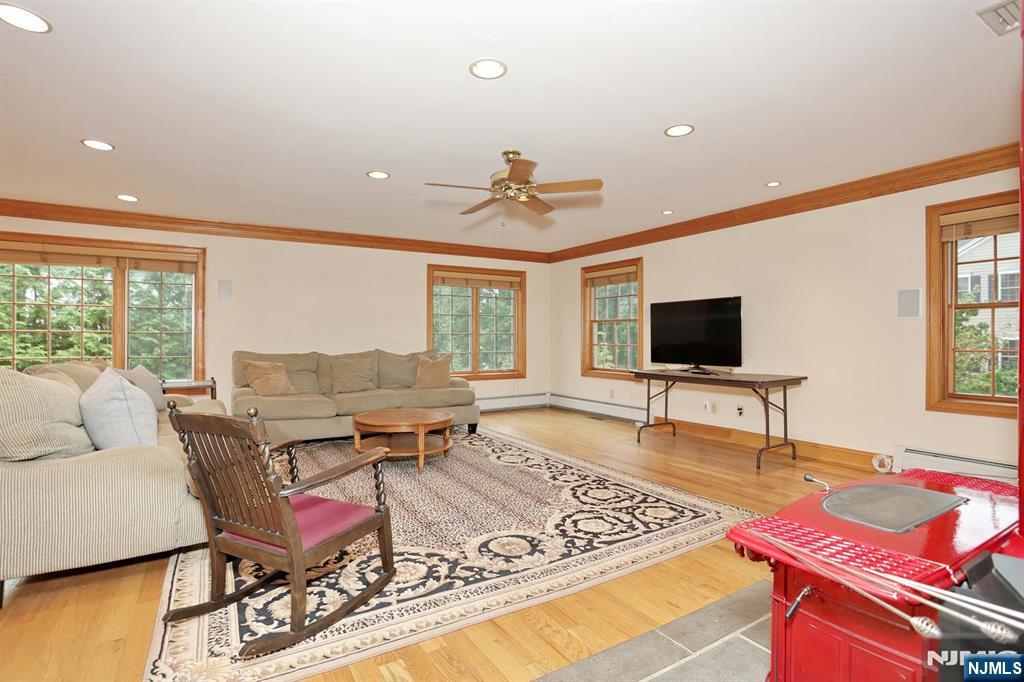 8 Le Roy Place