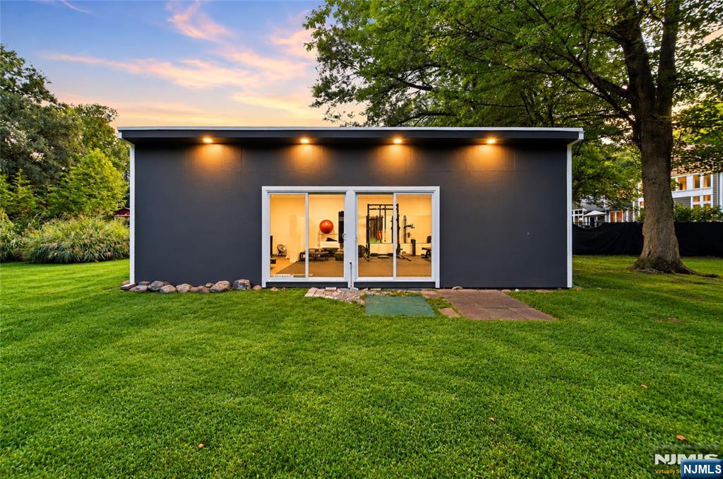 8 Airmont Avenue