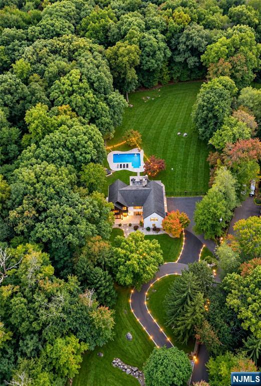 8 Airmont Avenue