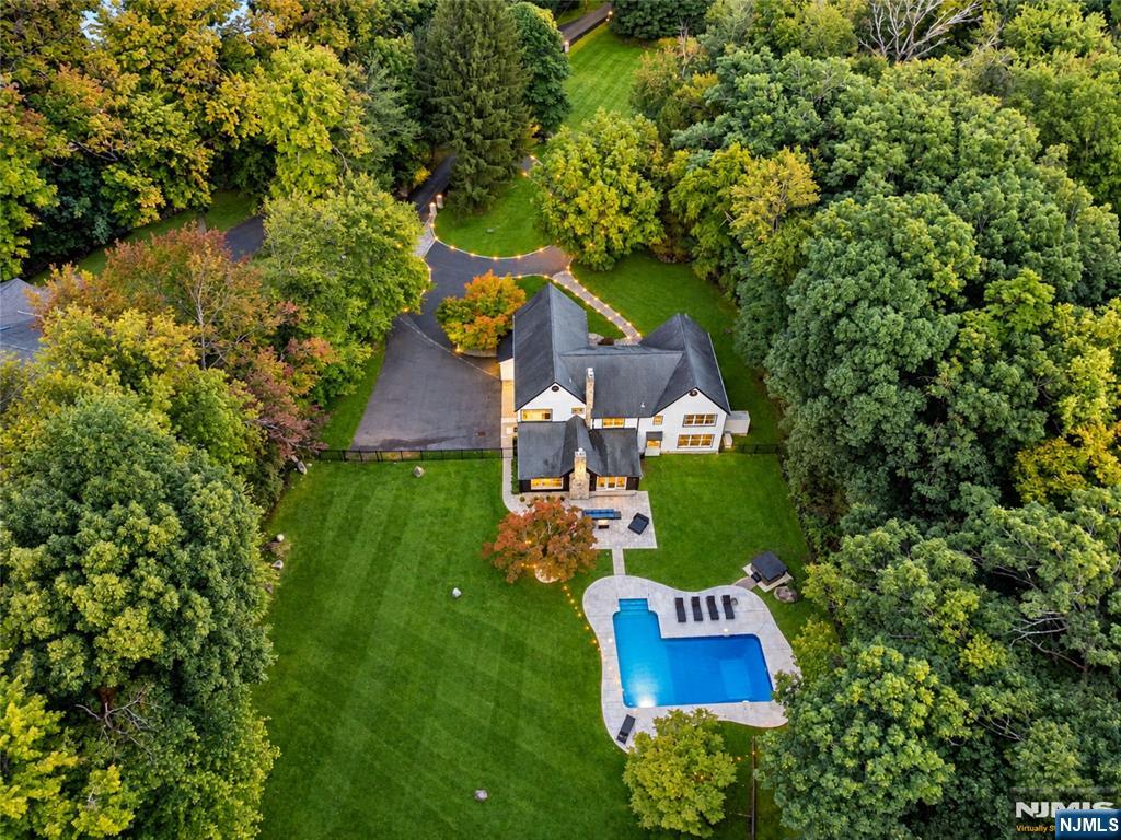 8 Airmont Avenue