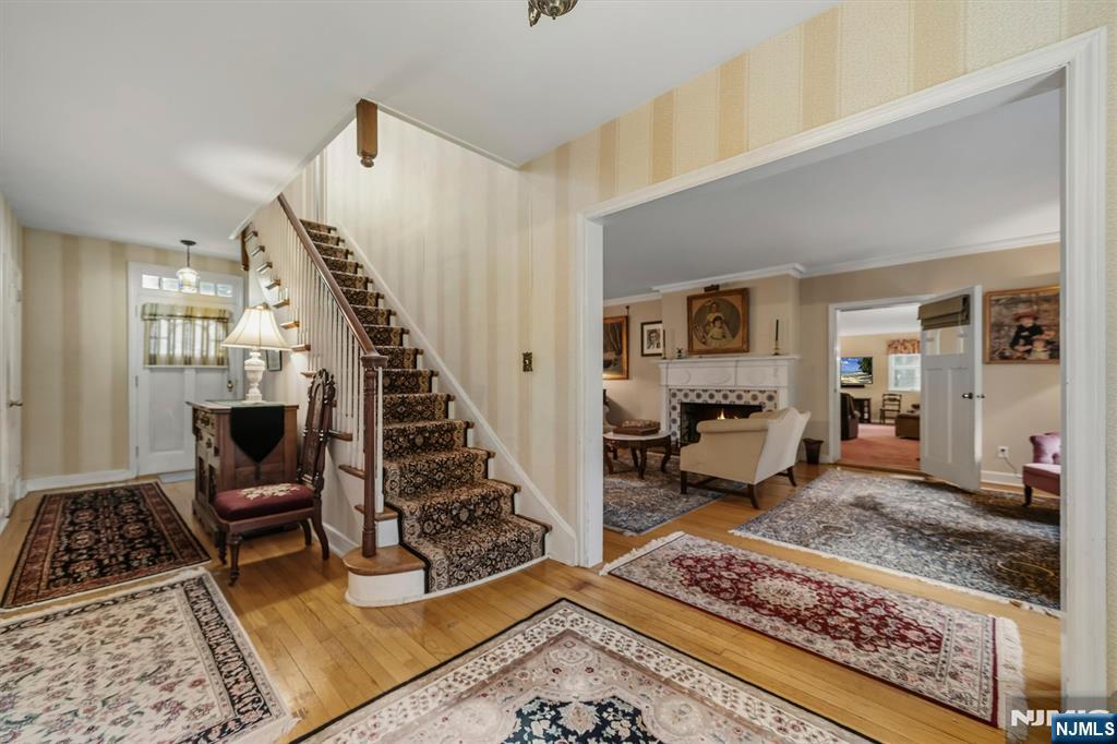 1 Carlyle Place