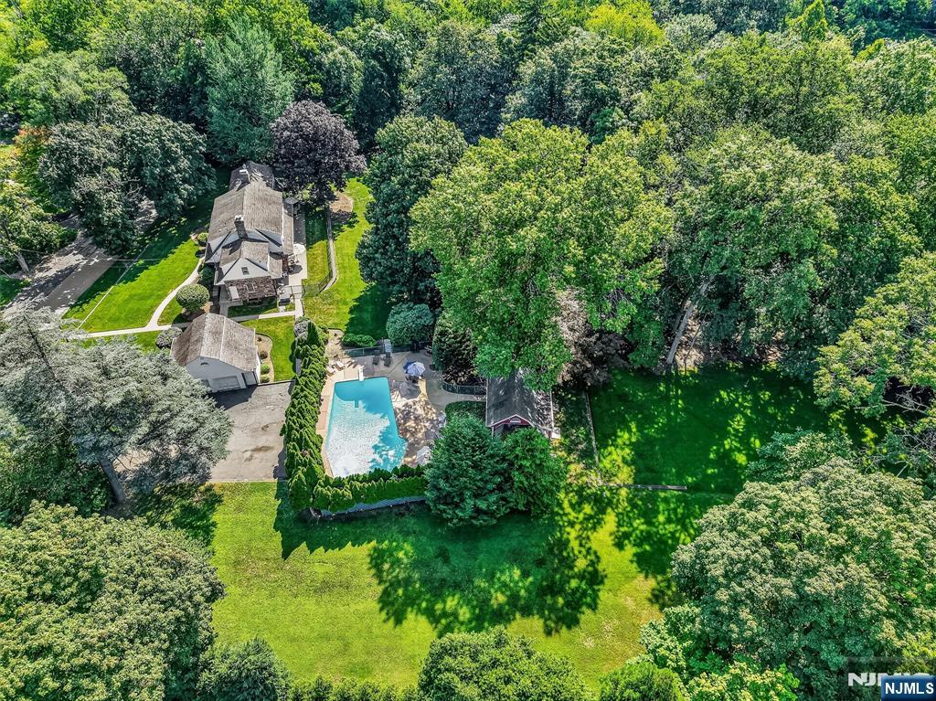 1 Carlyle Place
