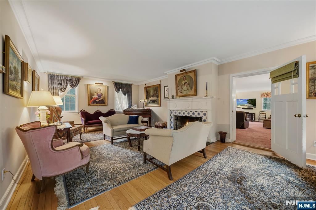 1 Carlyle Place