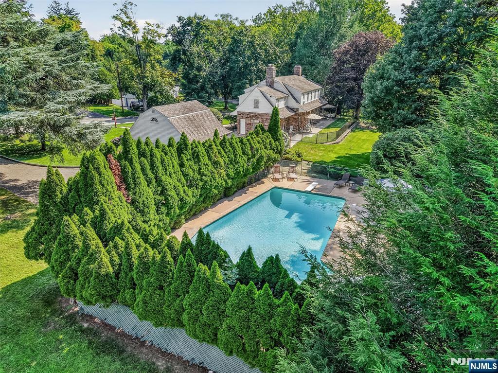 1 Carlyle Place