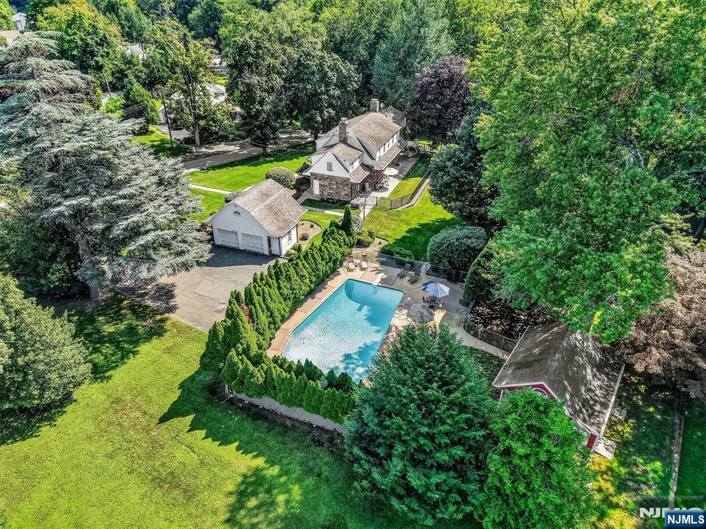 1 Carlyle Place