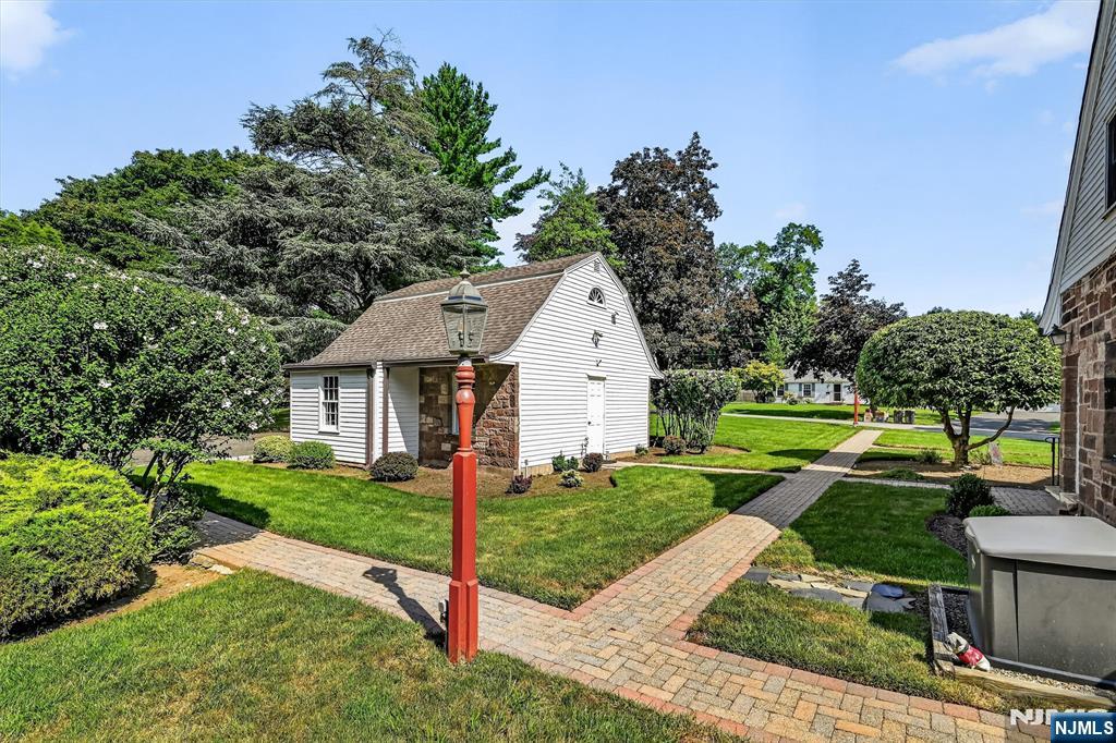 1 Carlyle Place
