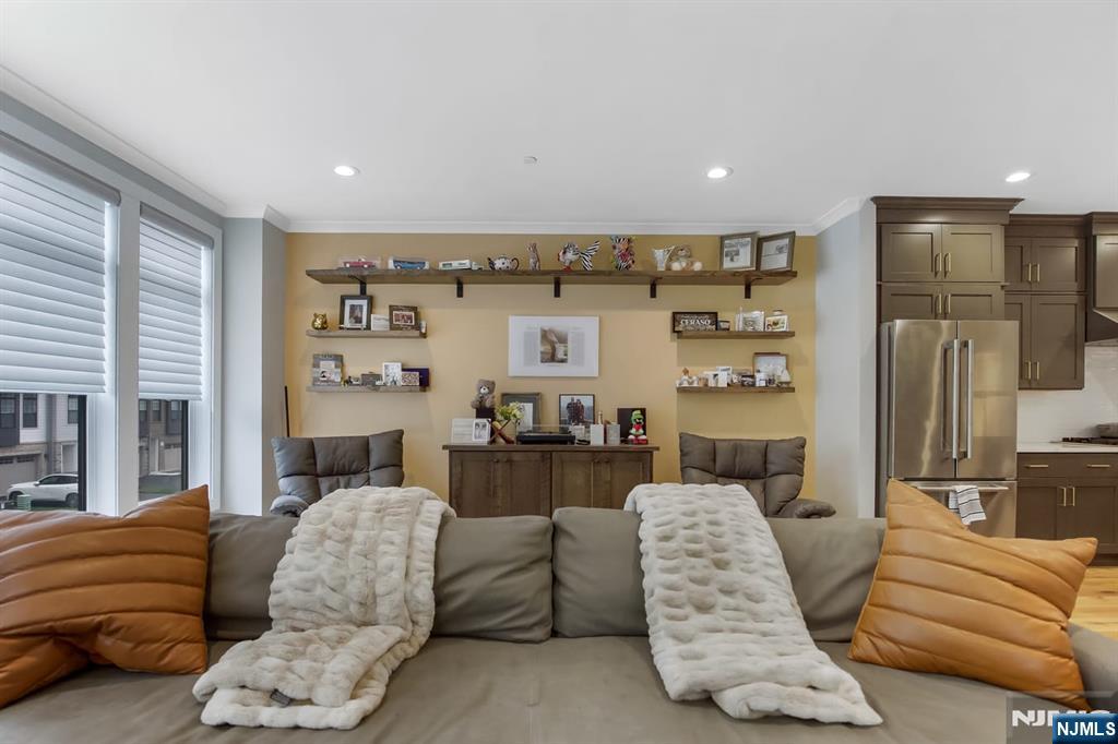 98 Cinnamon Drive 191