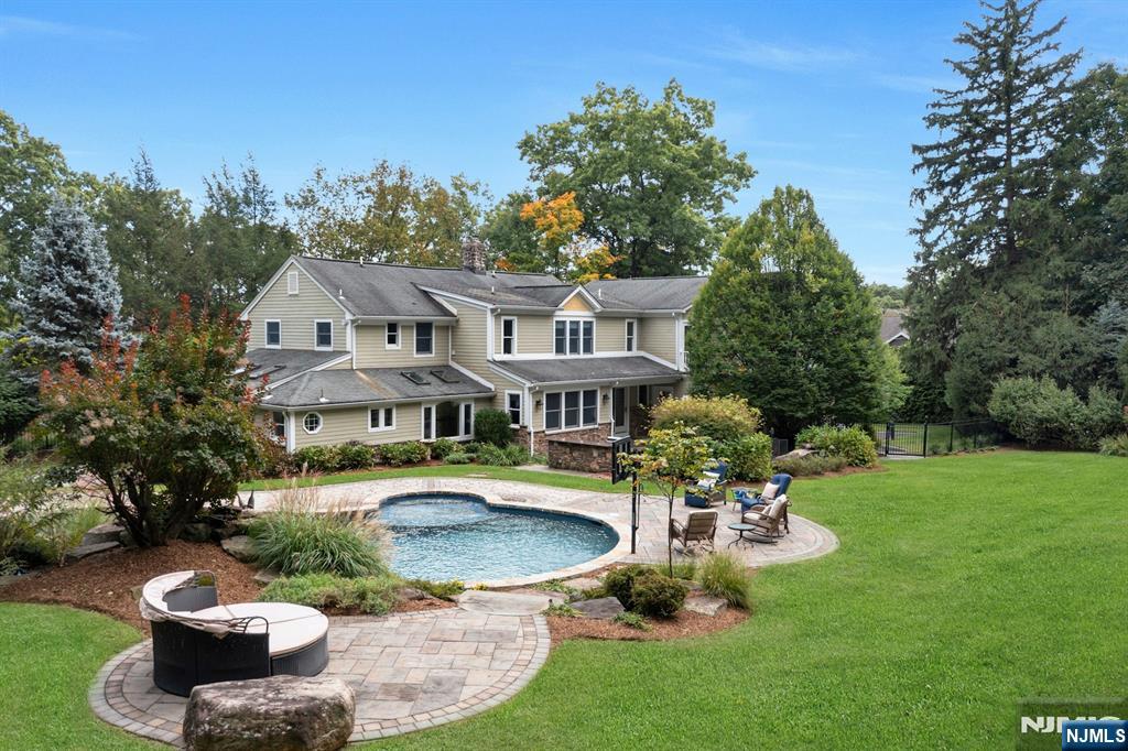85 Vanderbeck Lane