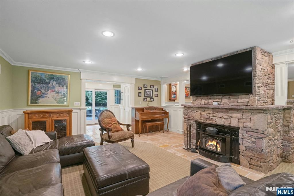 85 Vanderbeck Lane