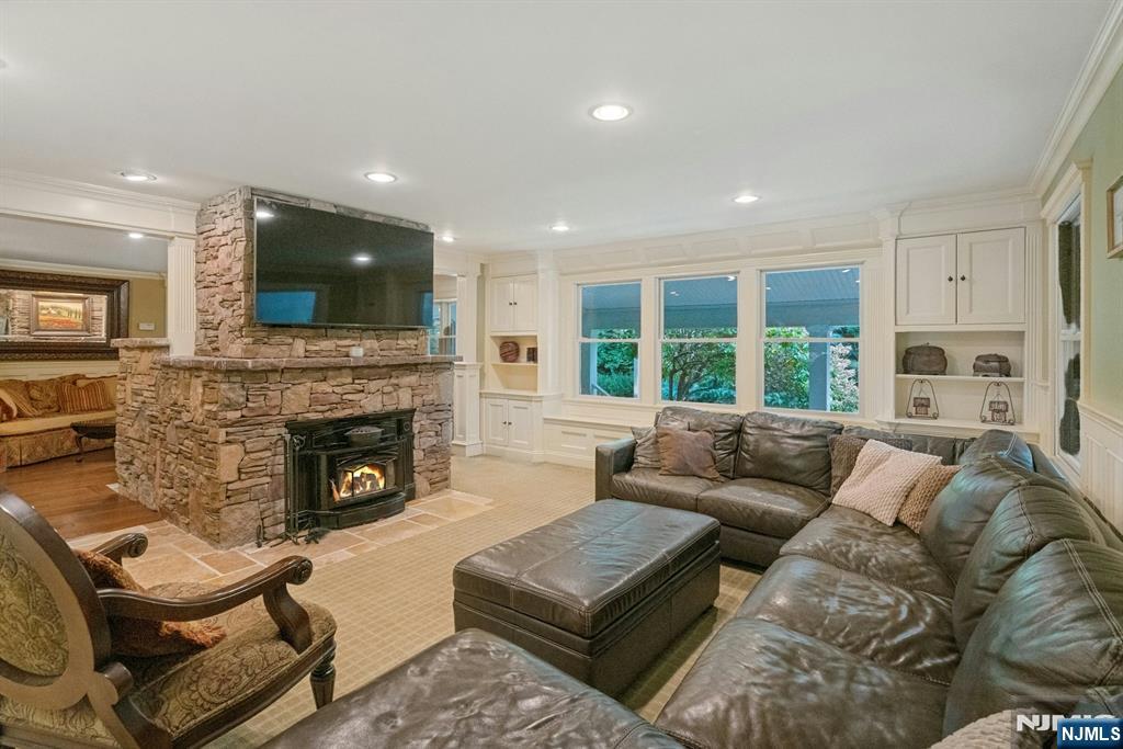 85 Vanderbeck Lane