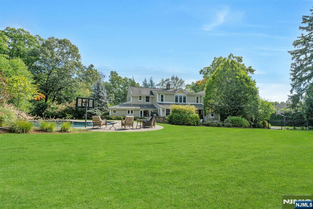 85 Vanderbeck Lane