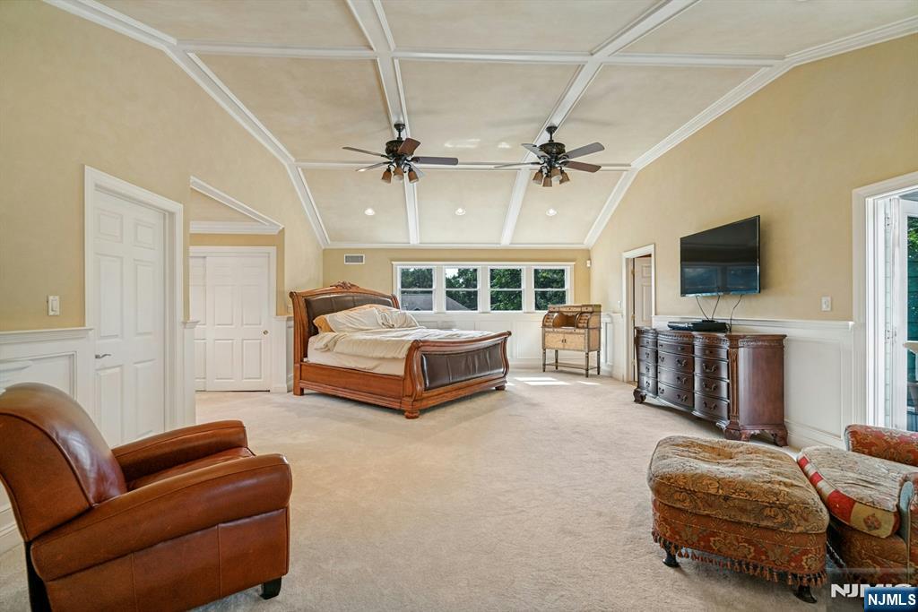 85 Vanderbeck Lane