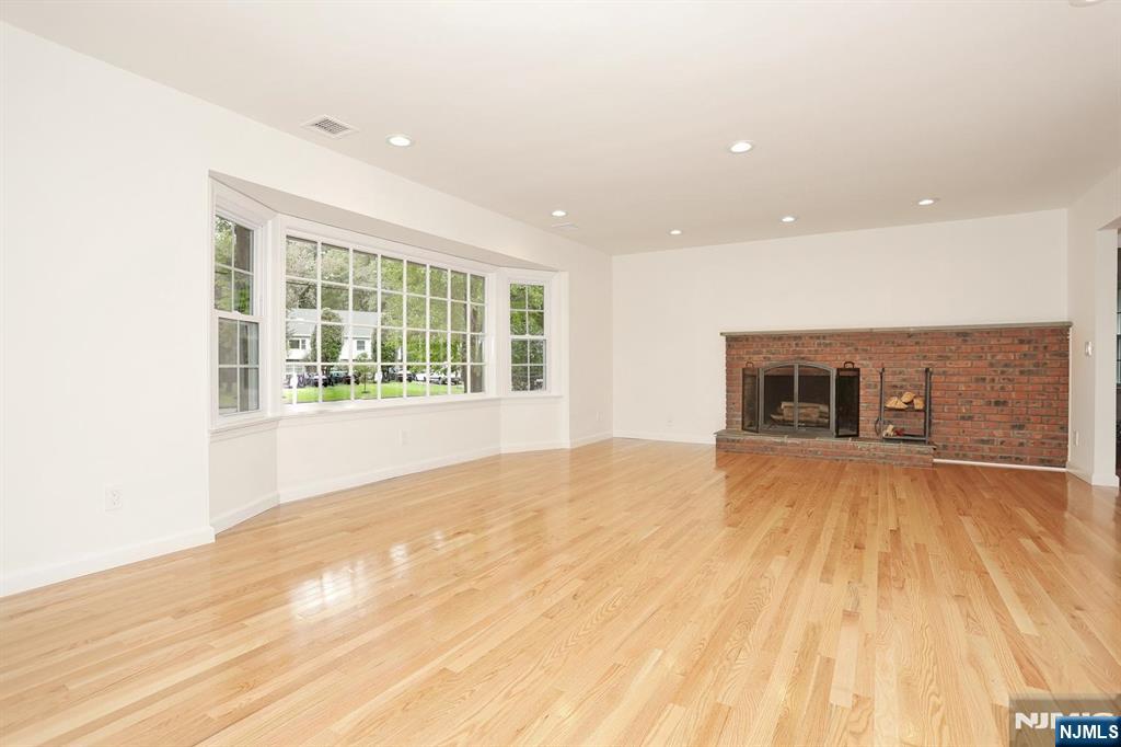 21 Benson Avenue