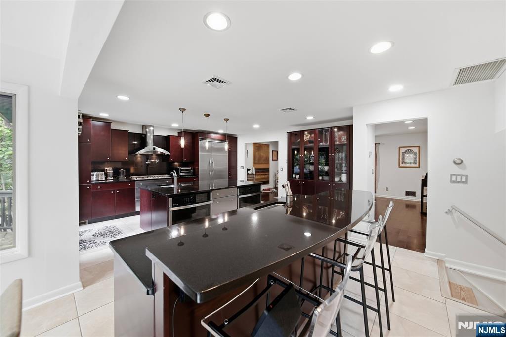 299 Forest Road