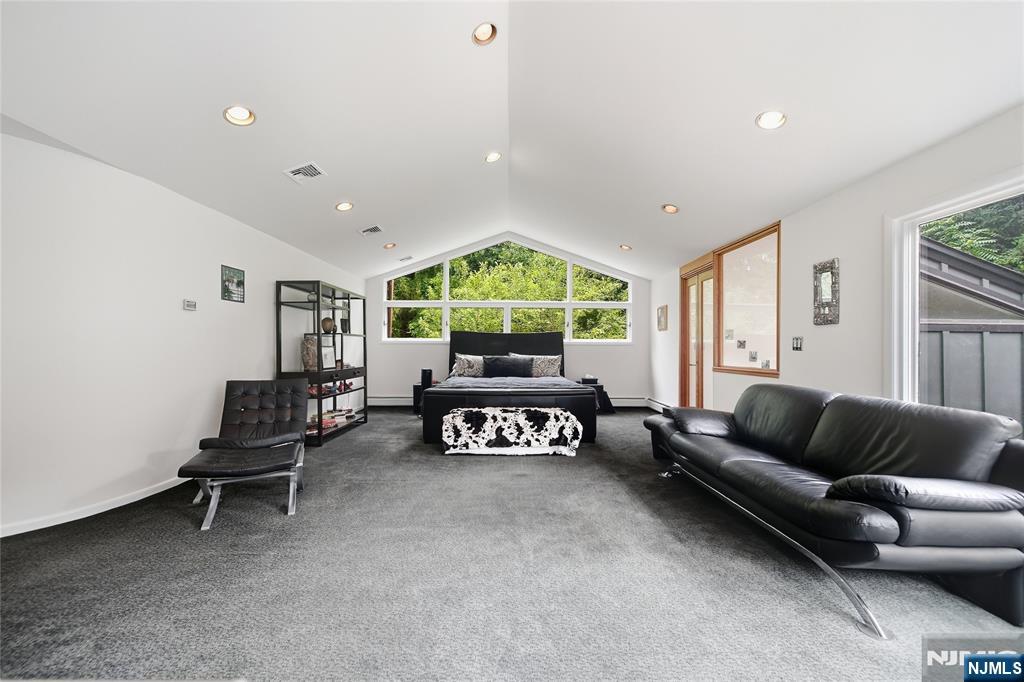 299 Forest Road