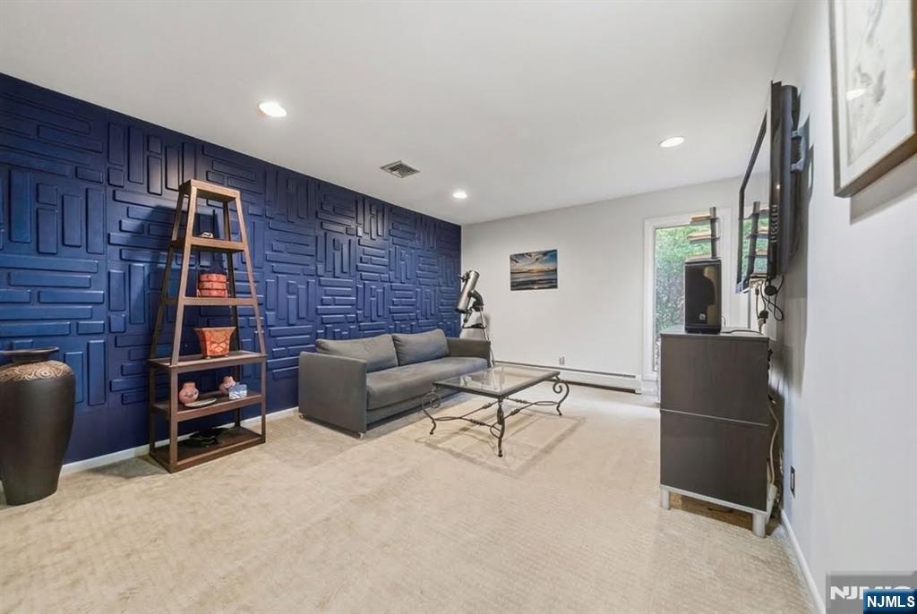 299 Forest Road
