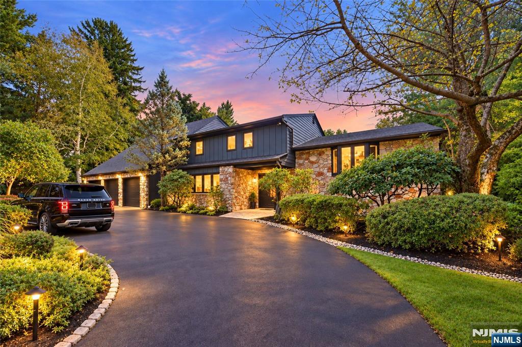 299 Forest Road