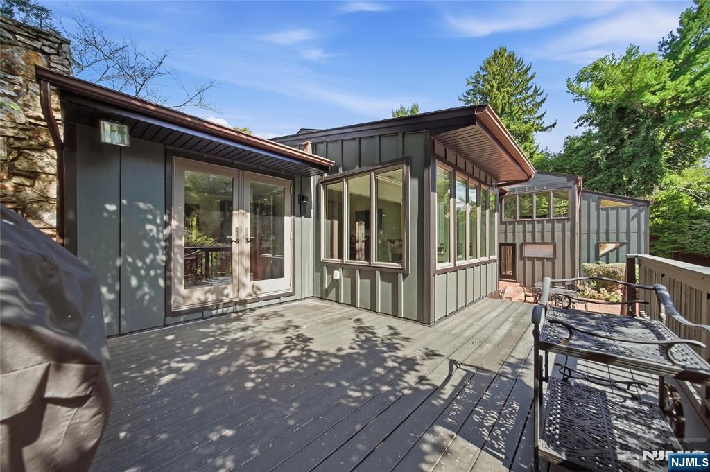 299 Forest Road