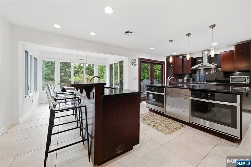 299 Forest Road
