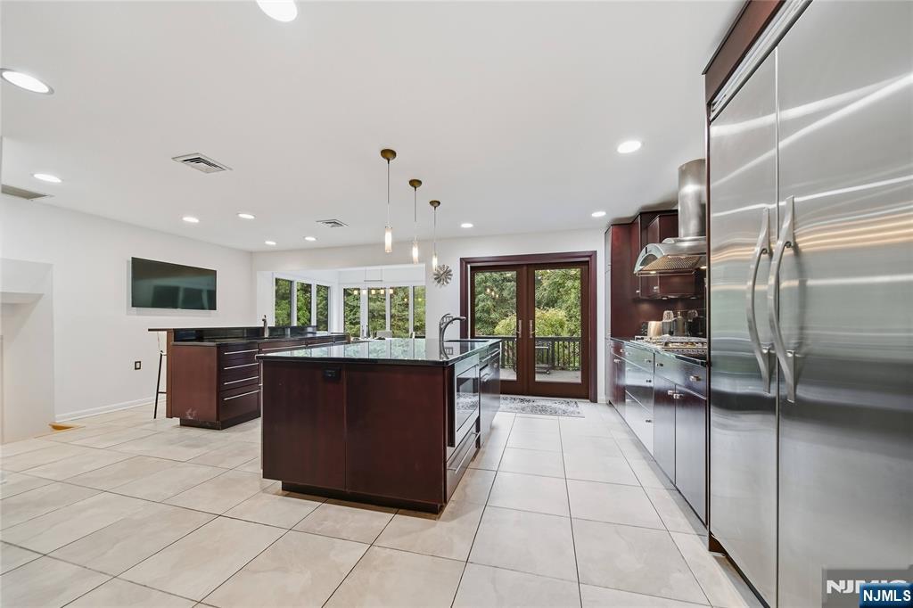 299 Forest Road