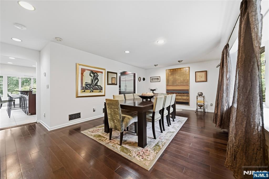 299 Forest Road