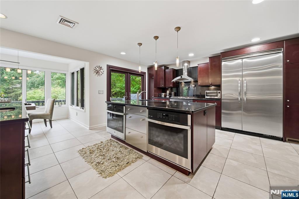 299 Forest Road