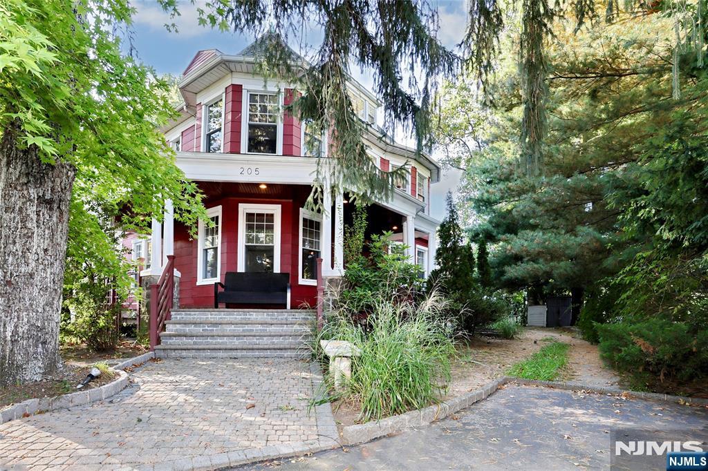 205 Grand Avenue