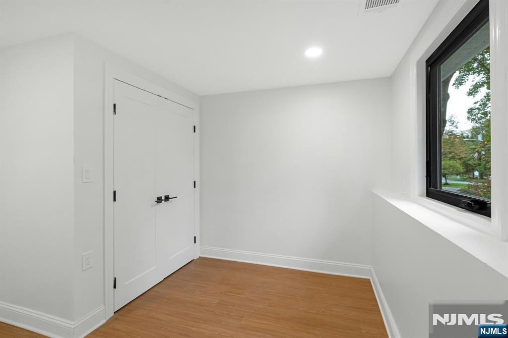 19 Midland Avenue