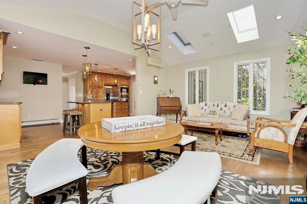 29 Fox Hollow Road