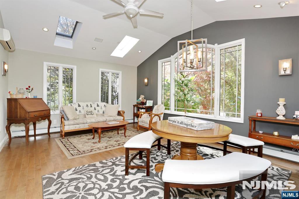 29 Fox Hollow Road