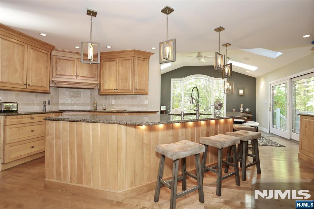 29 Fox Hollow Road
