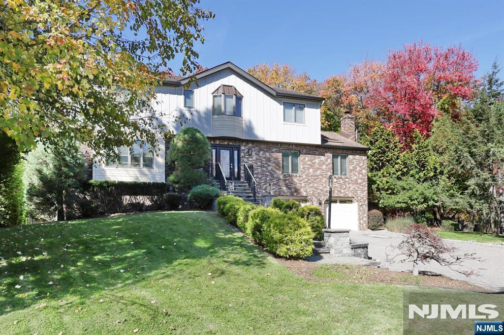 29 Fox Hollow Road