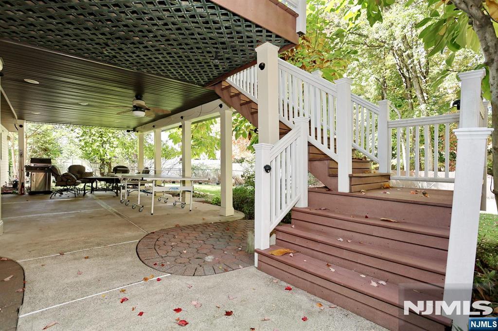 29 Fox Hollow Road