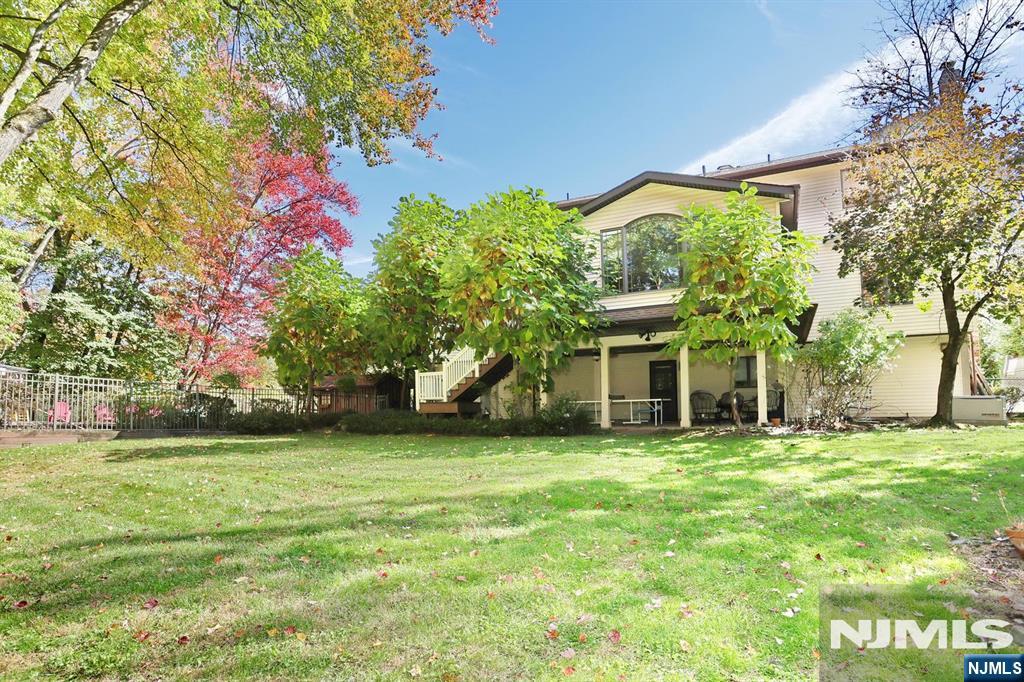29 Fox Hollow Road