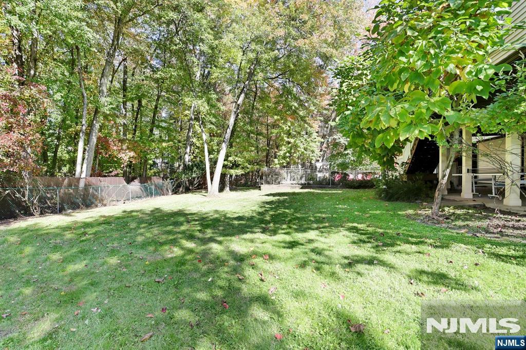 29 Fox Hollow Road