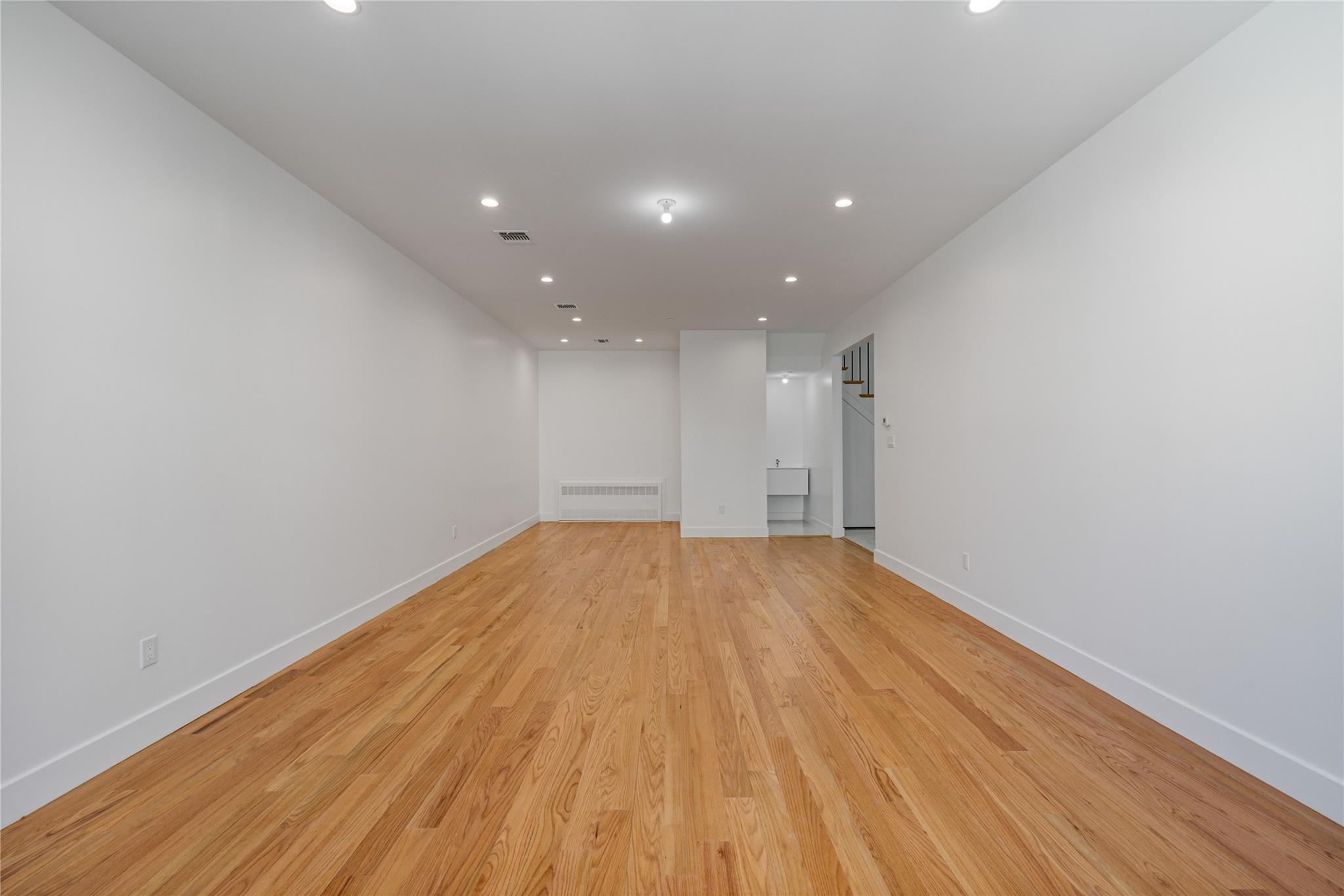 29 Calvert Drive Unit: 214